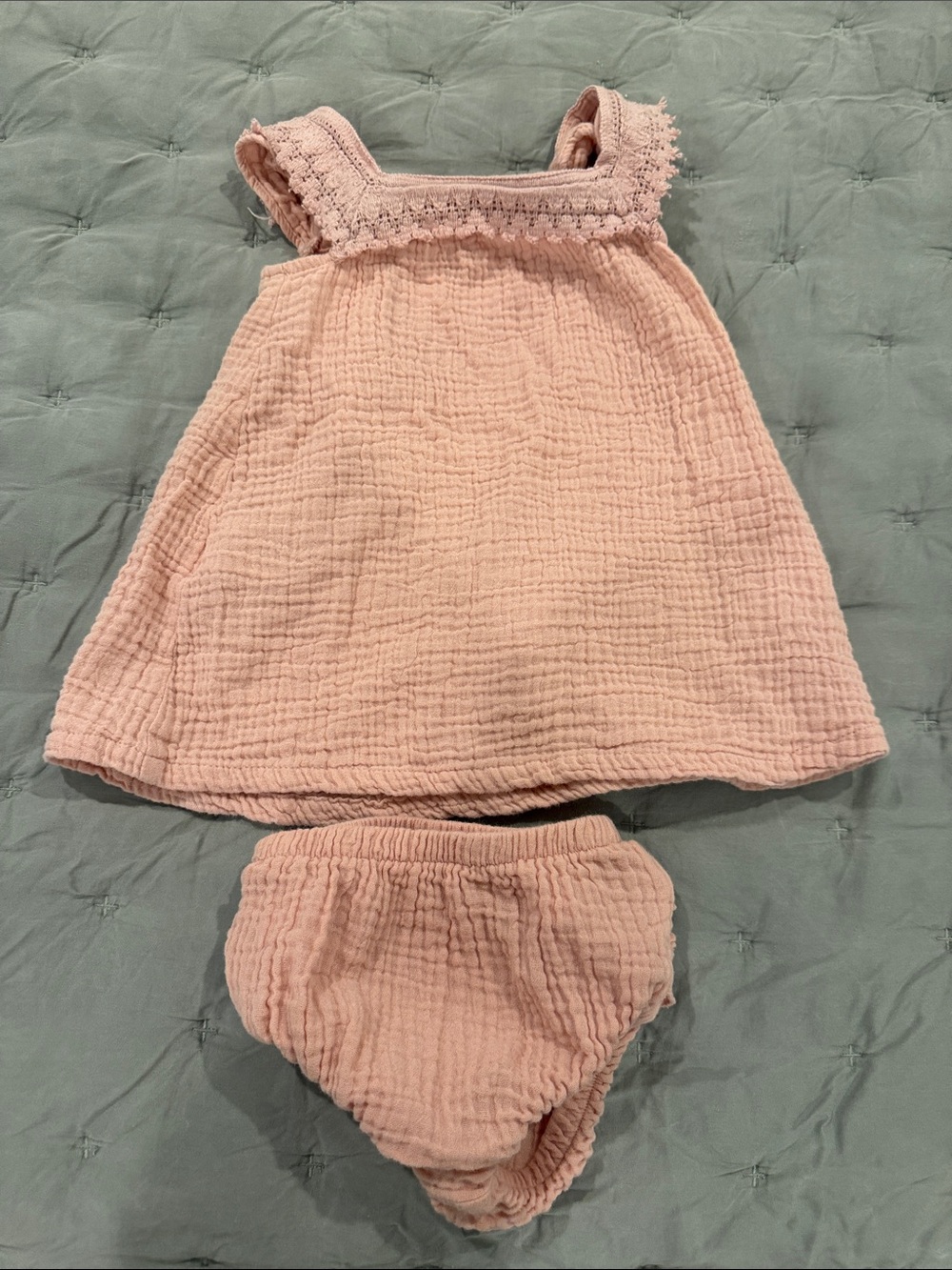 ANGEL DEAR EUC  6-12 MONTHS - Toddler Dress & Bloomers Set - Kids Accessories